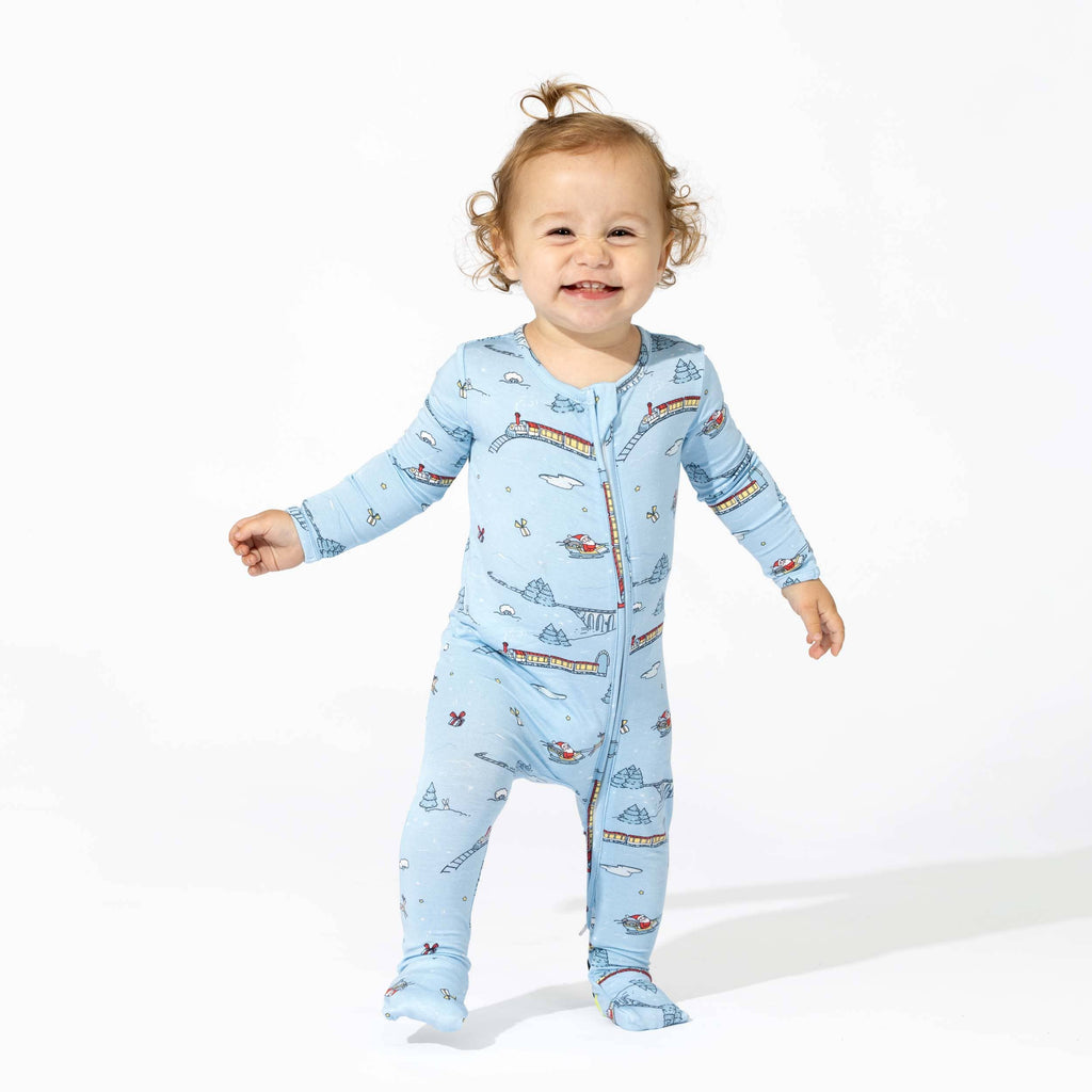 Bellabu Bear - Winter Train Bamboo Convertible Footie: 6-9m