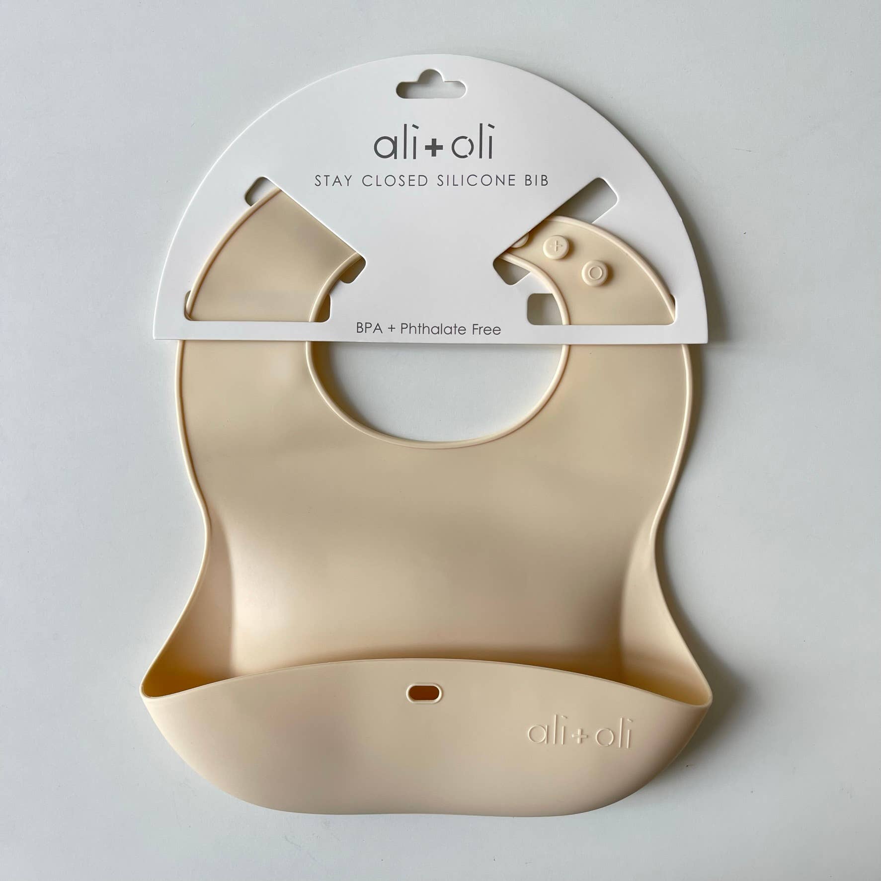 Ali+Oli - Silicone Baby Bib Roll Up & Stay Closed - (Sand)