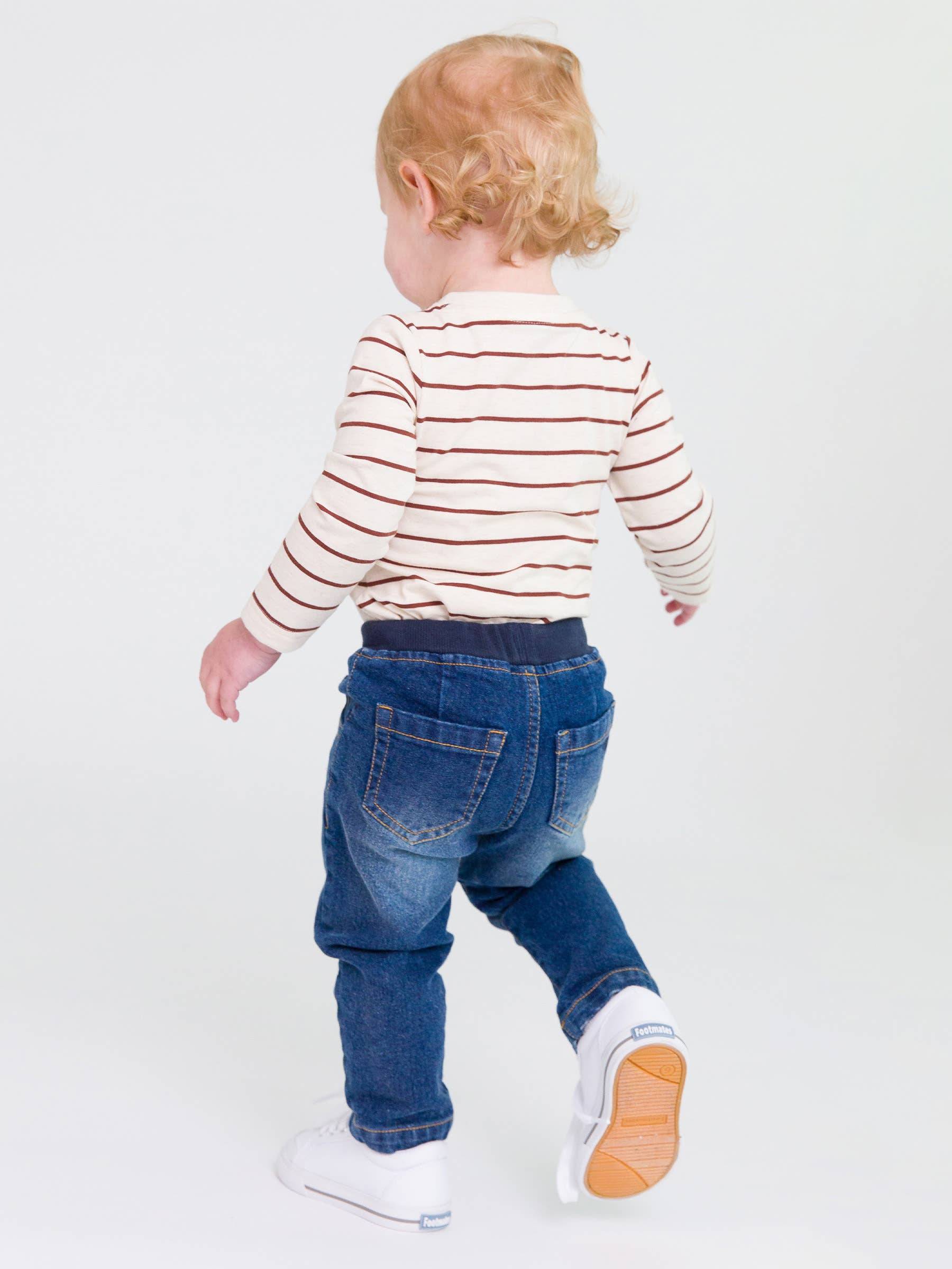 RuffleButts + RuggedButts - Boys Medium Wash Stretch Denim Pull-on Jeans
: 3-6m