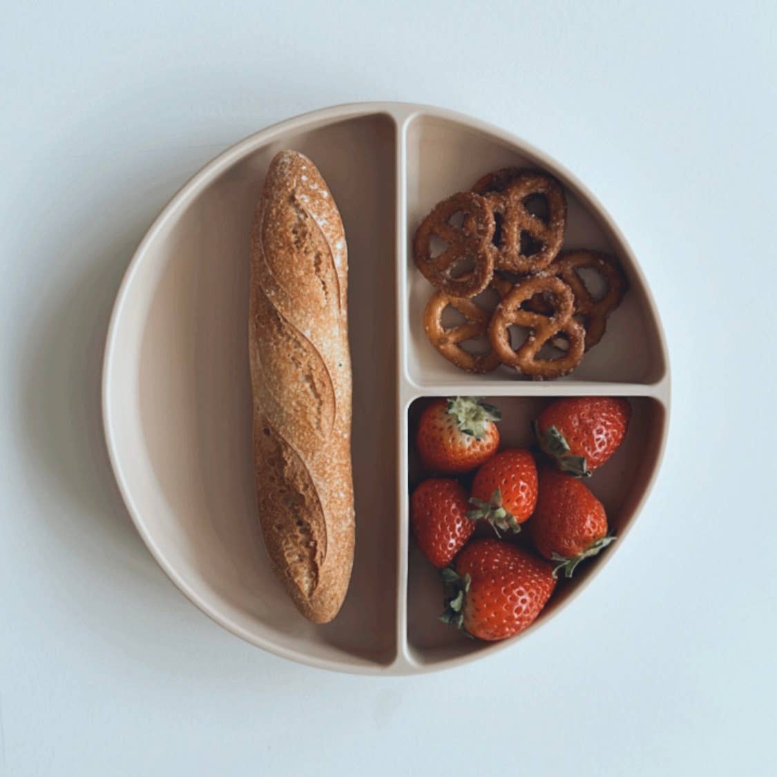 Ali+Oli - Baby Plate with Suction and  Divided Portions (Oatmeal)