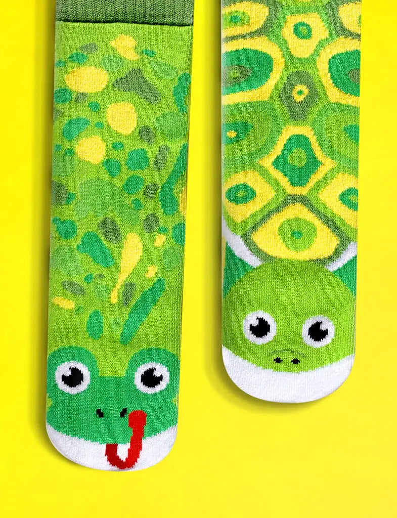 Pals Socks - Frog & Turtle Mismatched Fun Socks: Adult