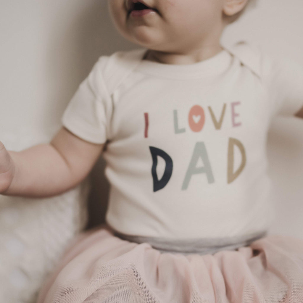 Finn + Emma - Baby graphic organic bodysuit | i love dad: 9-12m