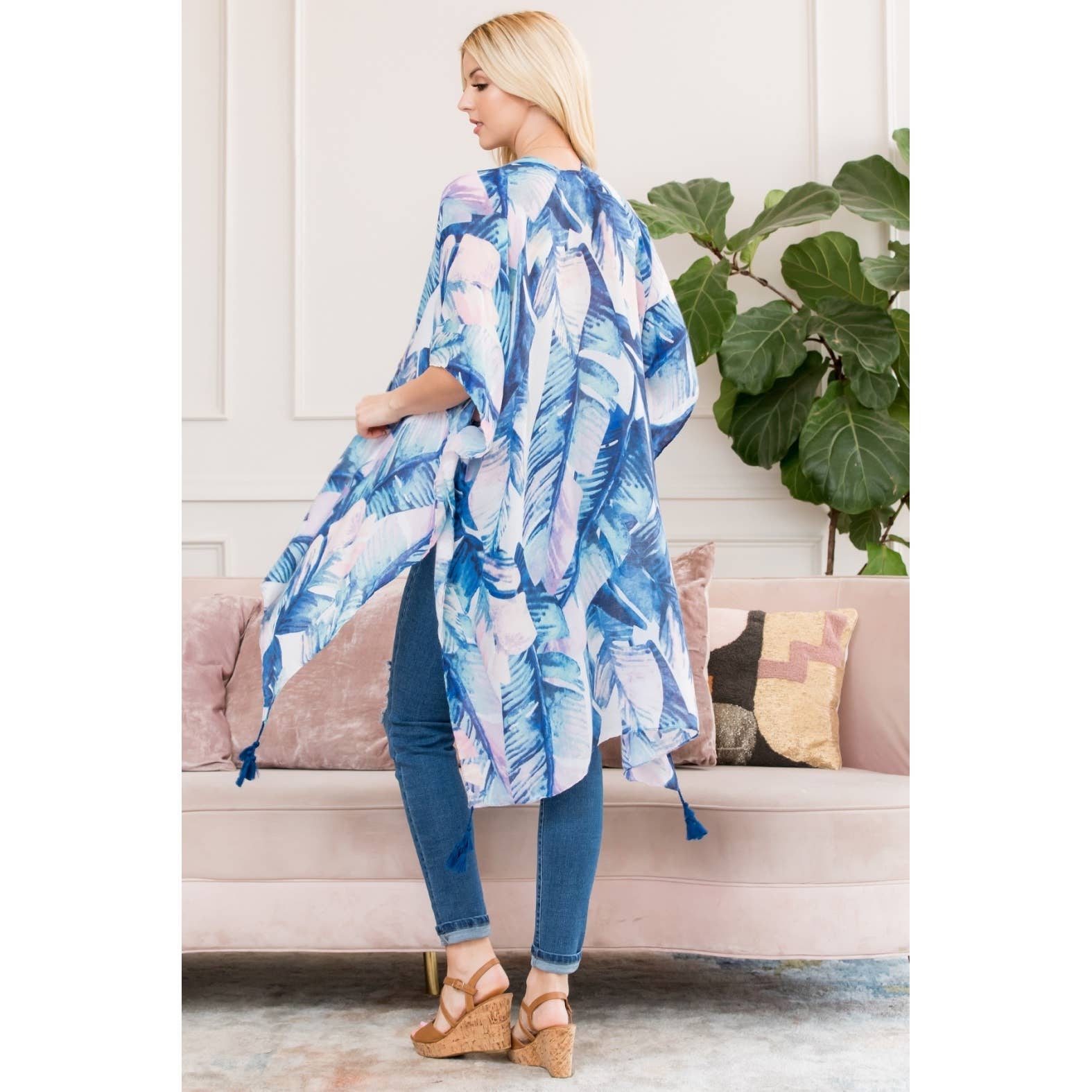 Love and Repeat - BOTANICAL LEAF PRINTED KIMONO: BLUE MULTI