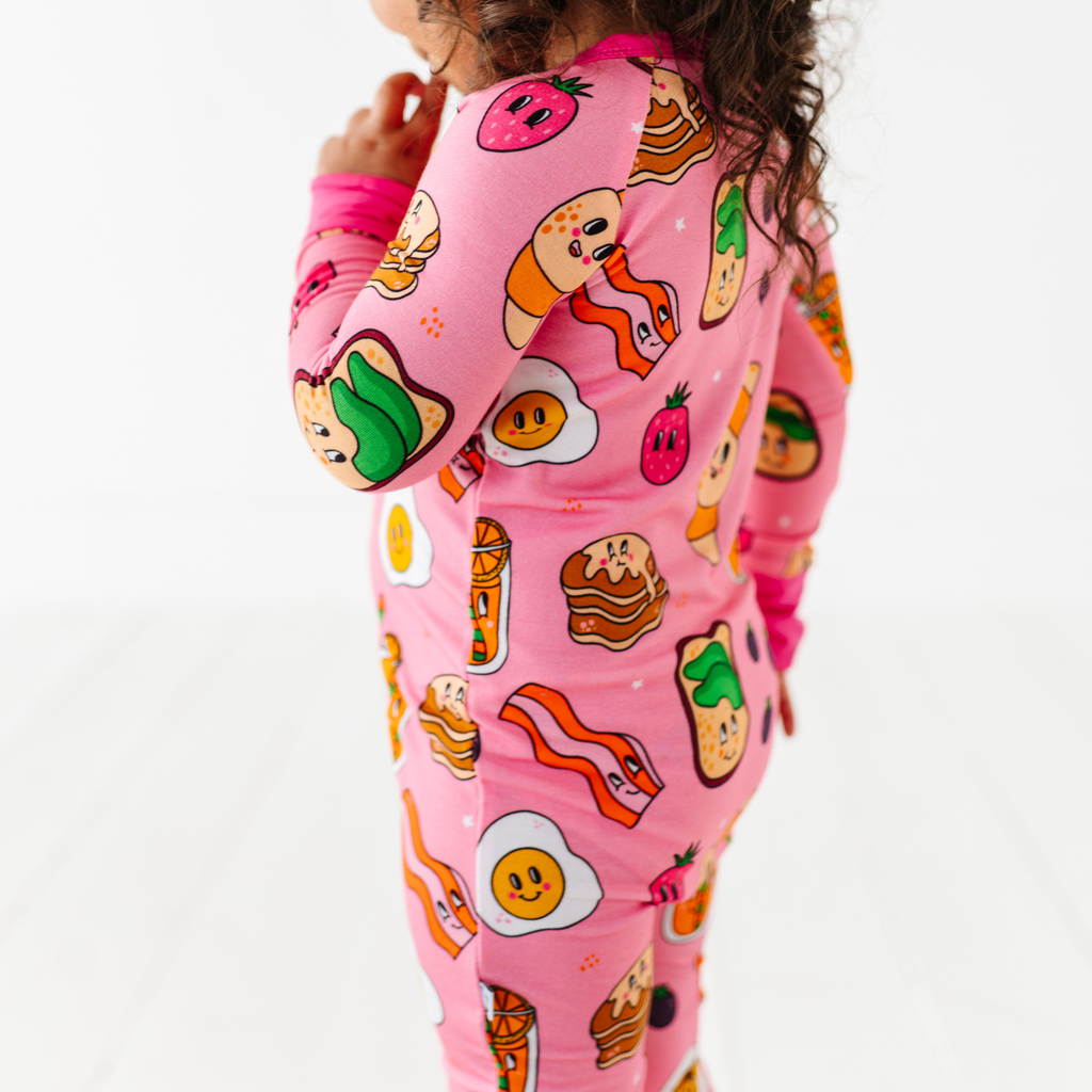 Kiki + Lulu - Pink Breakfast Convertible Footie: 6-12m