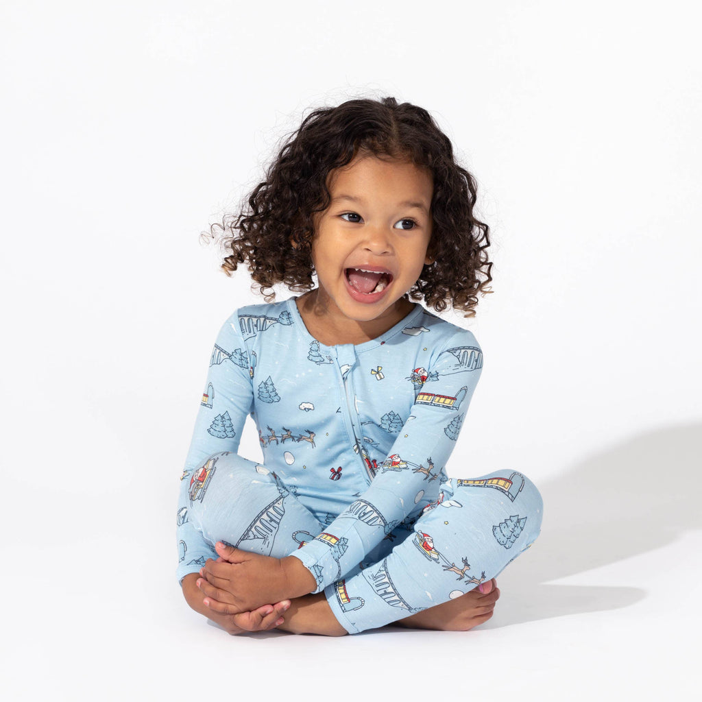 Bellabu Bear - Winter Train Bamboo Convertible Footie: 6-9m