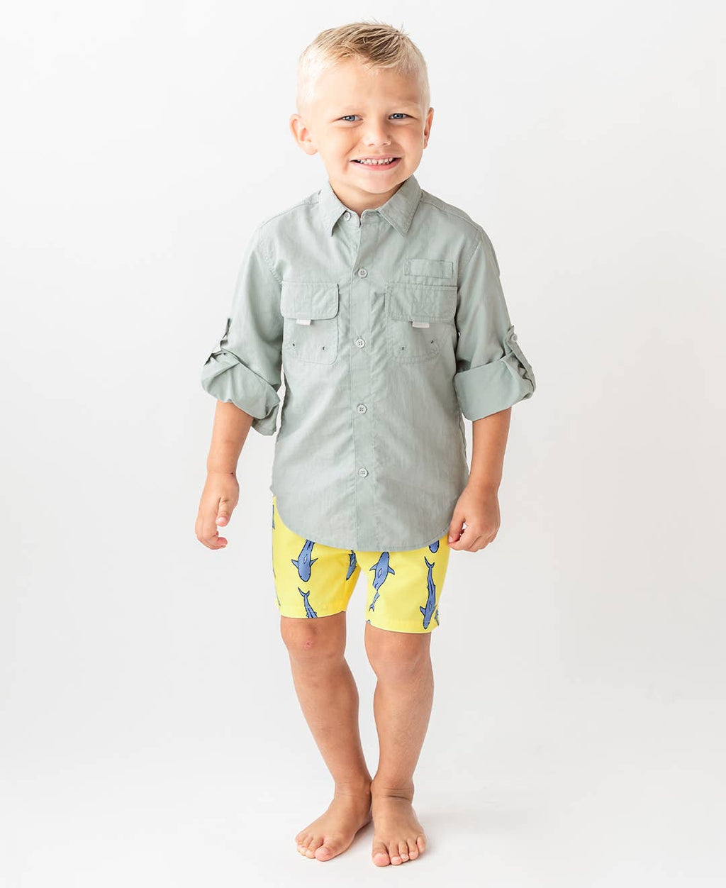 RuffleButts + RuggedButts - Boys Jawsome Swim Trunks
: 12-18m