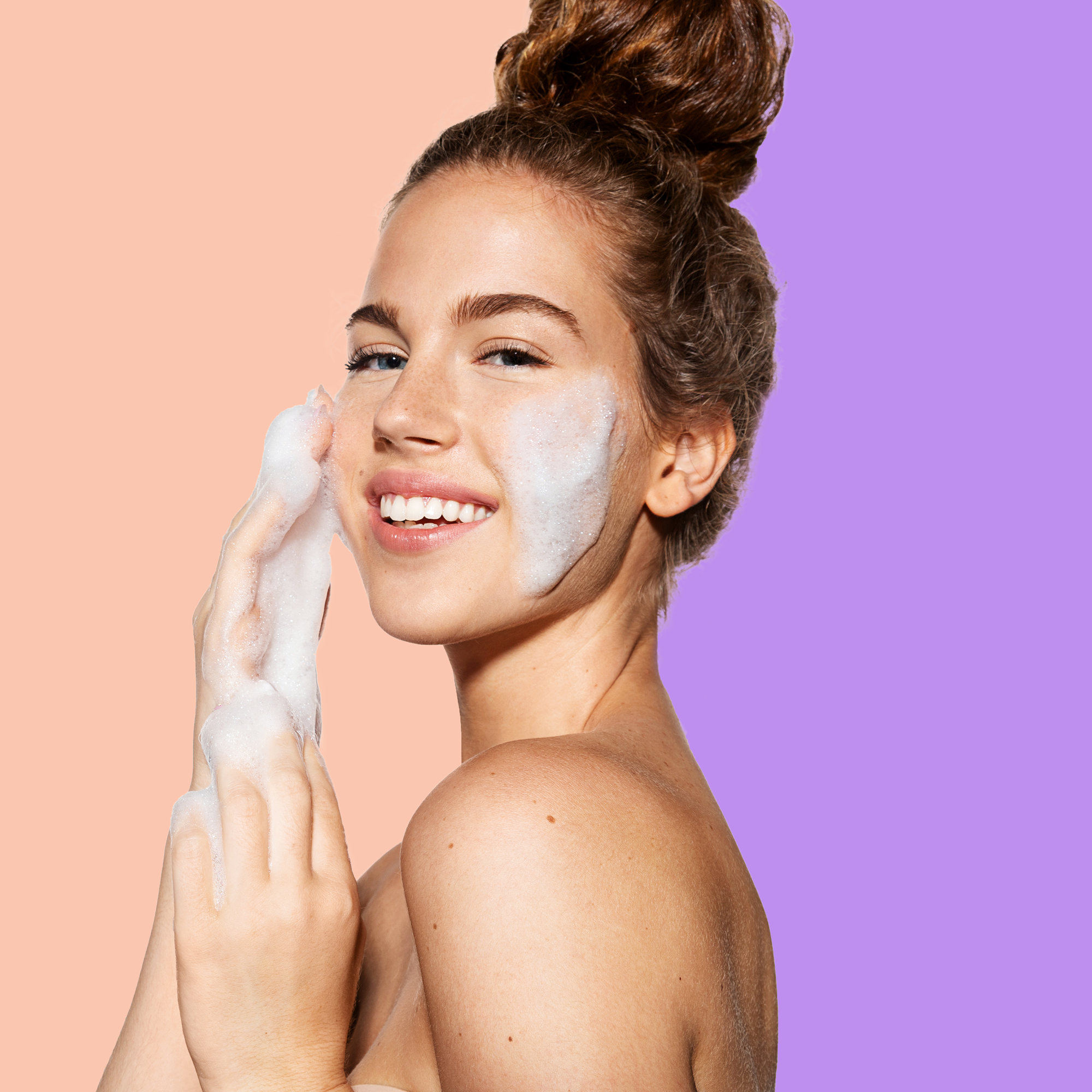 Almost Famous - "Cleanse It" 2in1 Exfoliator Brush: Purple