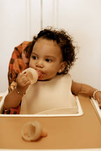 Ali+Oli - Silicone Baby Bib Roll Up & Stay Closed - (Sand)