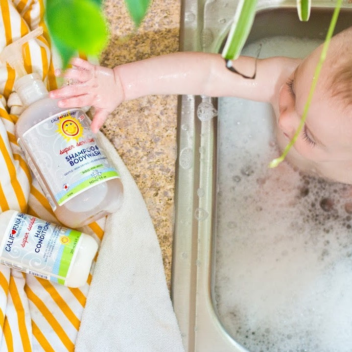 California Baby - (No Fragrance) Super Sensitive™ Shampoo + Conditioner Bundle