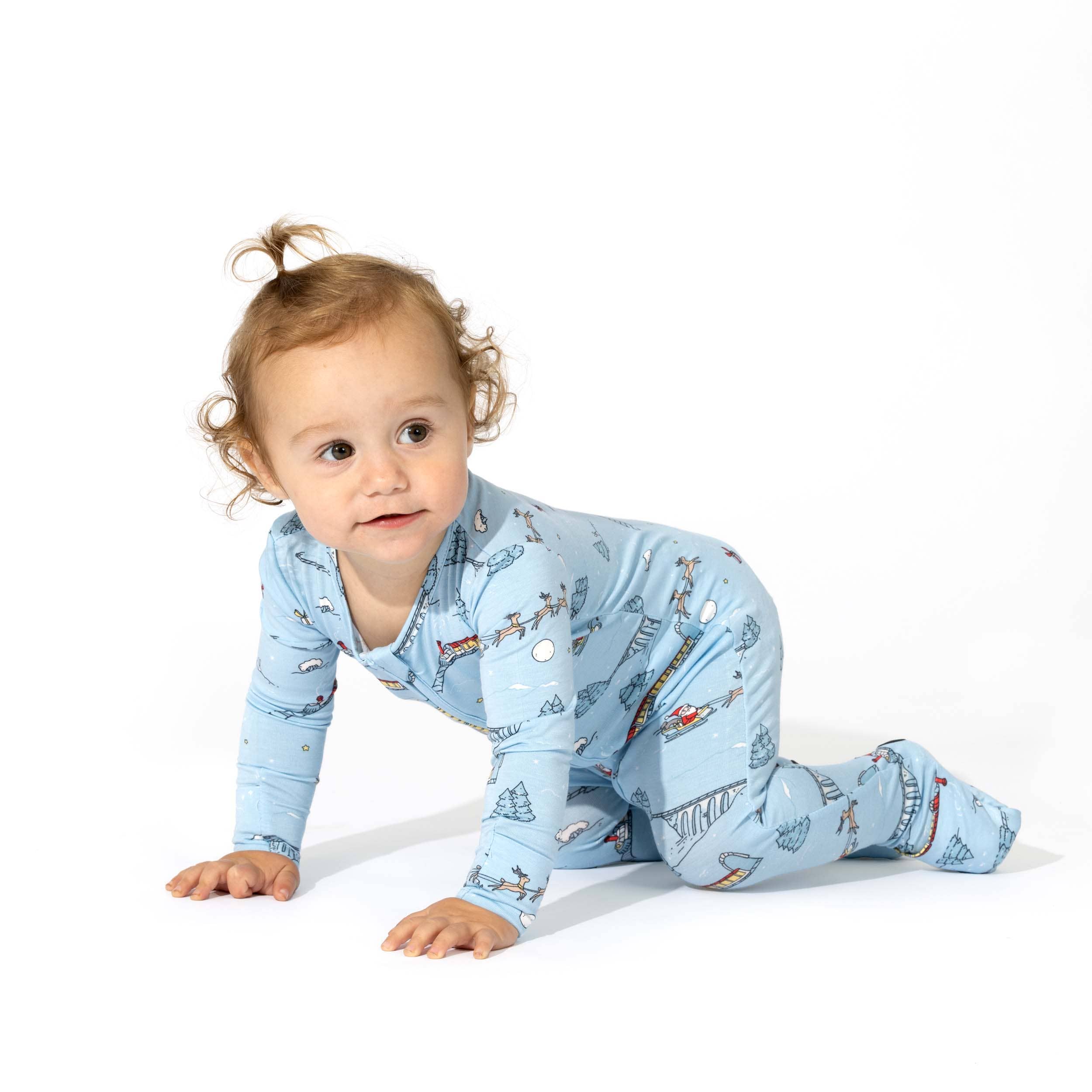 Bellabu Bear - Winter Train Bamboo Convertible Footie: 6-9m
