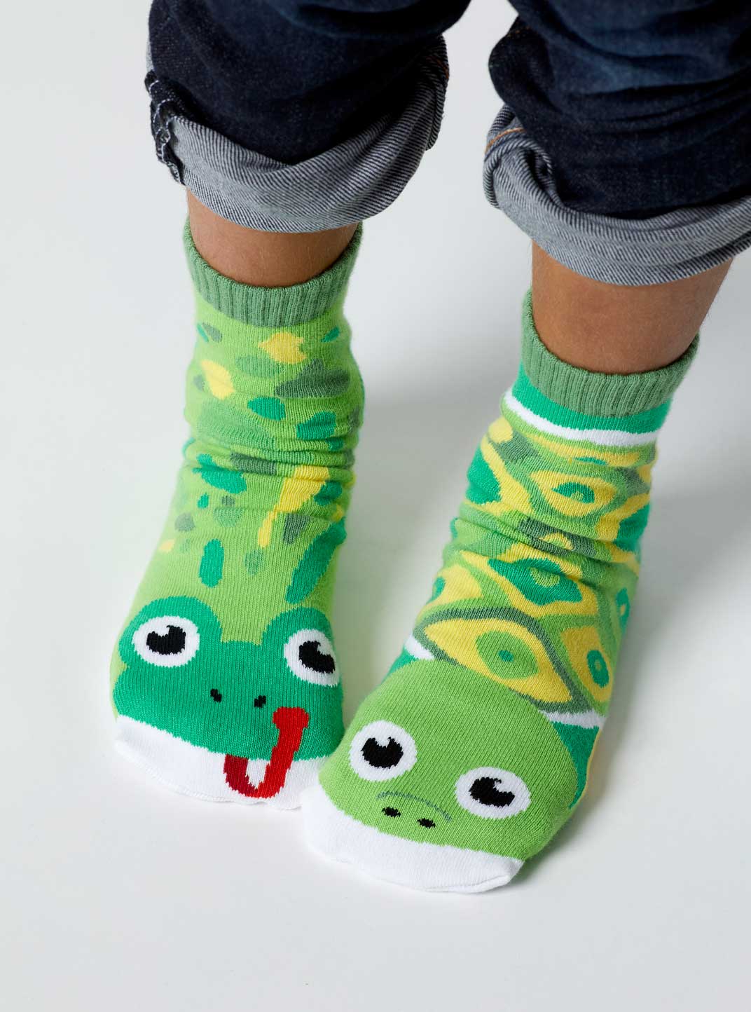 Pals Socks - Frog & Turtle Mismatched Non-Slip Kids Socks: Ages 9-12