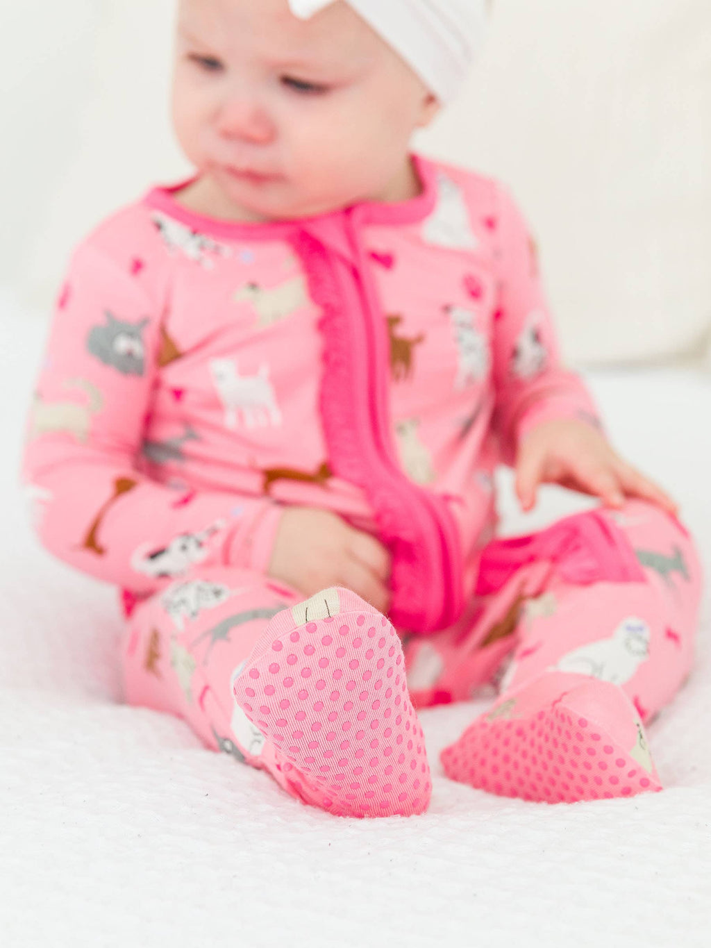 RuffleButts + RuggedButts - SoftSnooze™ Baby Girls Bamboo Viscose Pink Puppy Playtime Footed Ruffle One Piece Pajama
: Pink / 0-3m