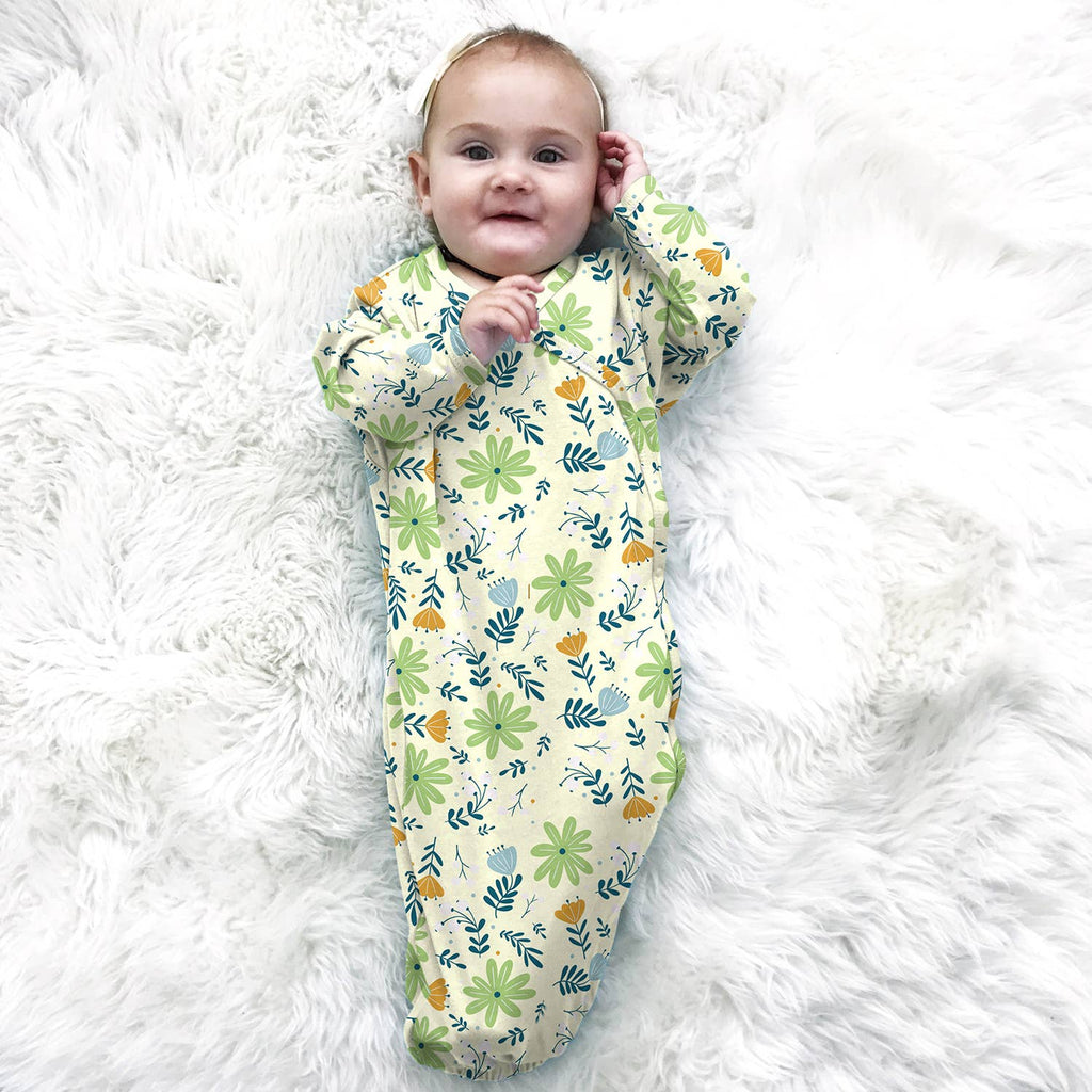 babysoy Inc - Lightweight Kimono Gown Sleeper Sacks: Flowers / 0-3m