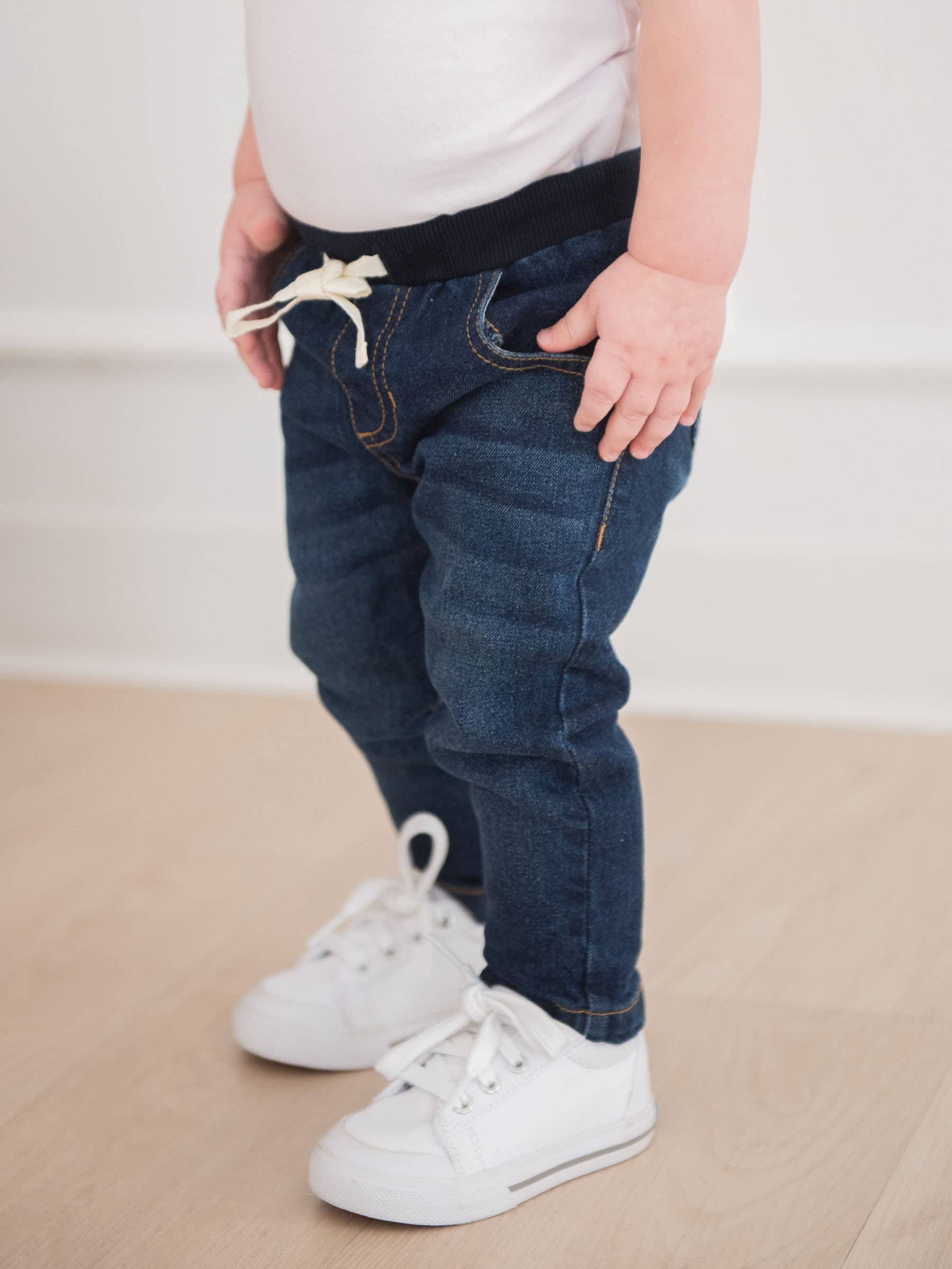 RuffleButts + RuggedButts - Boys Medium Wash Stretch Denim Pull-on Jeans
: 2T
