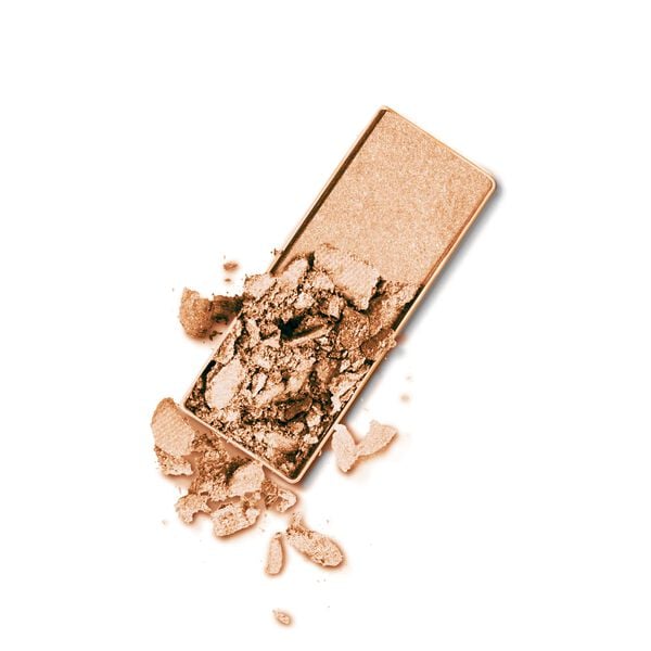 Soft Touch Shadow in a warm neutral shade with a semi-matte finish, highlighting cozy and natural makeup looks for everyday elegance.